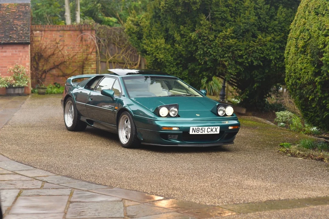 1996 Lotus Esprit Series 4 - Image 12 of 30