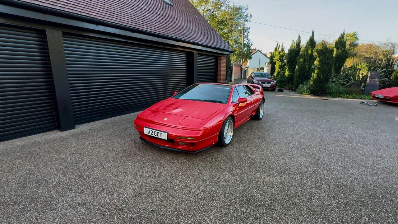1996 Lotus Esprit Series 4 - Image 11 of 21