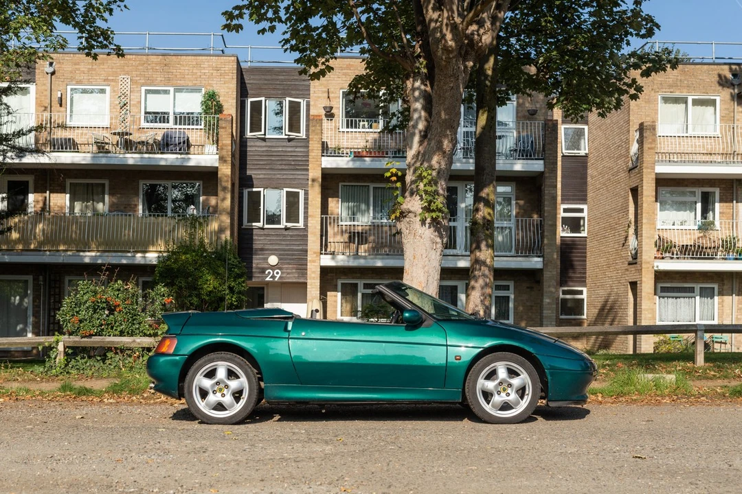 1996 Lotus Elan M100 - Image 3 of 30