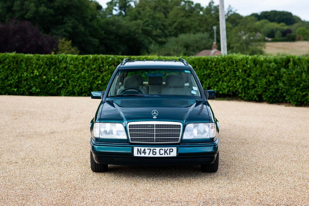 1996 Mercedes-Benz W124 E-Class - Image 3 of 31