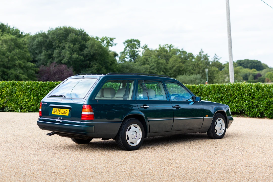 1996 Mercedes-Benz W124 E-Class - Image 28 of 31