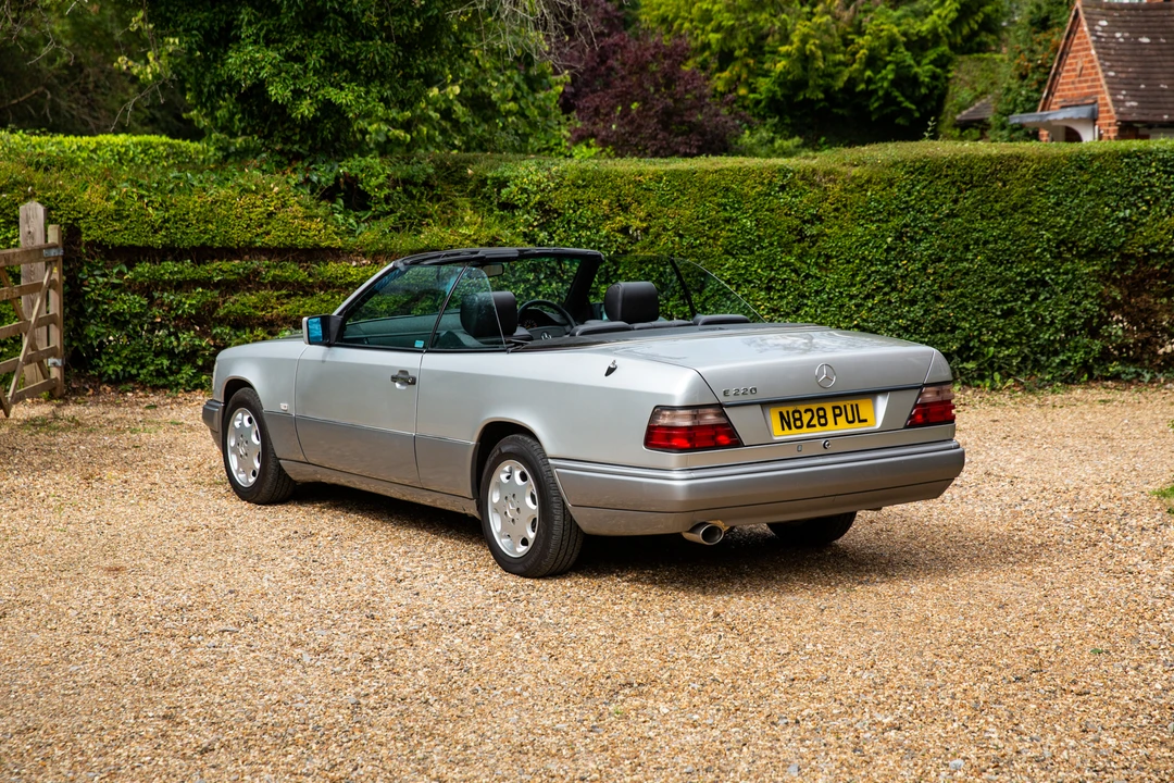 1996 Mercedes-Benz W124 E-Class - Image 14 of 31