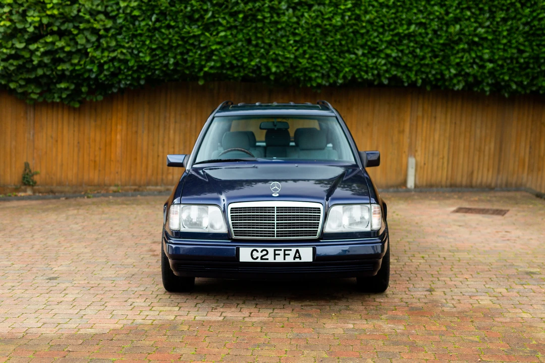 1996 Mercedes-Benz W124 E-Class - Image 3 of 31