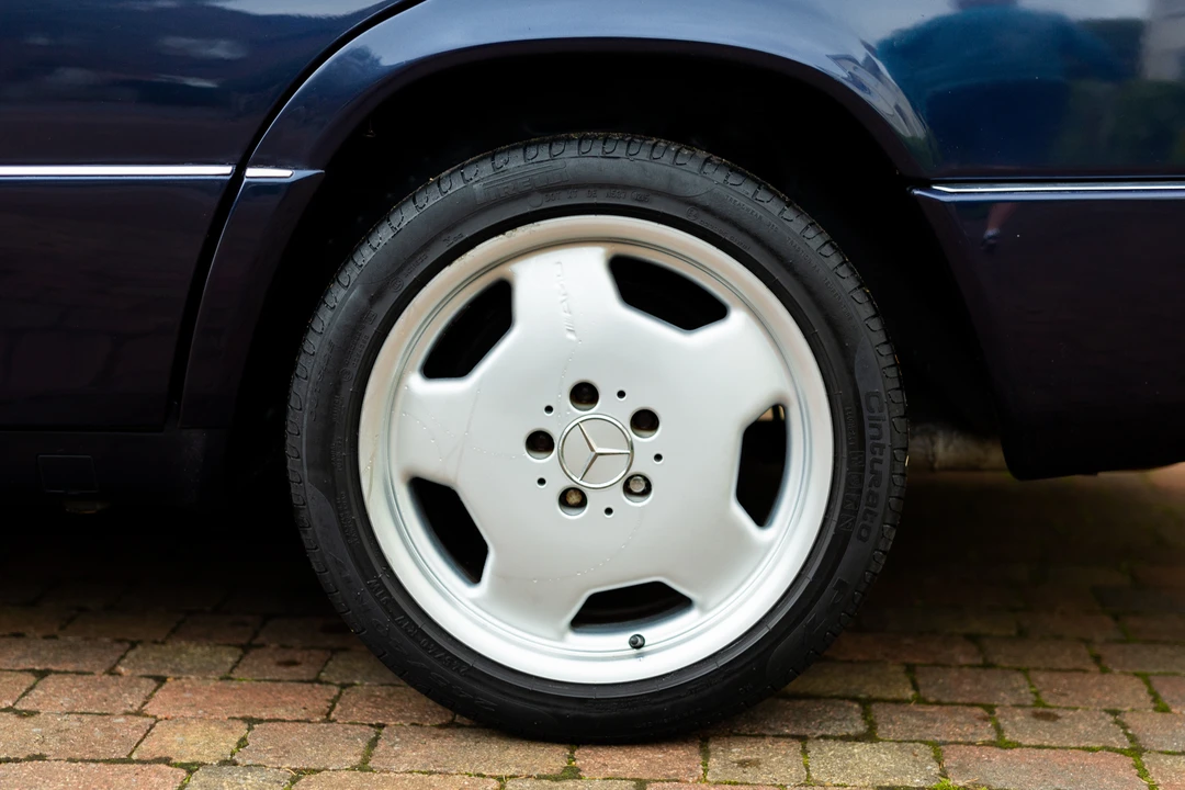 1996 Mercedes-Benz W124 E-Class - Image 23 of 31
