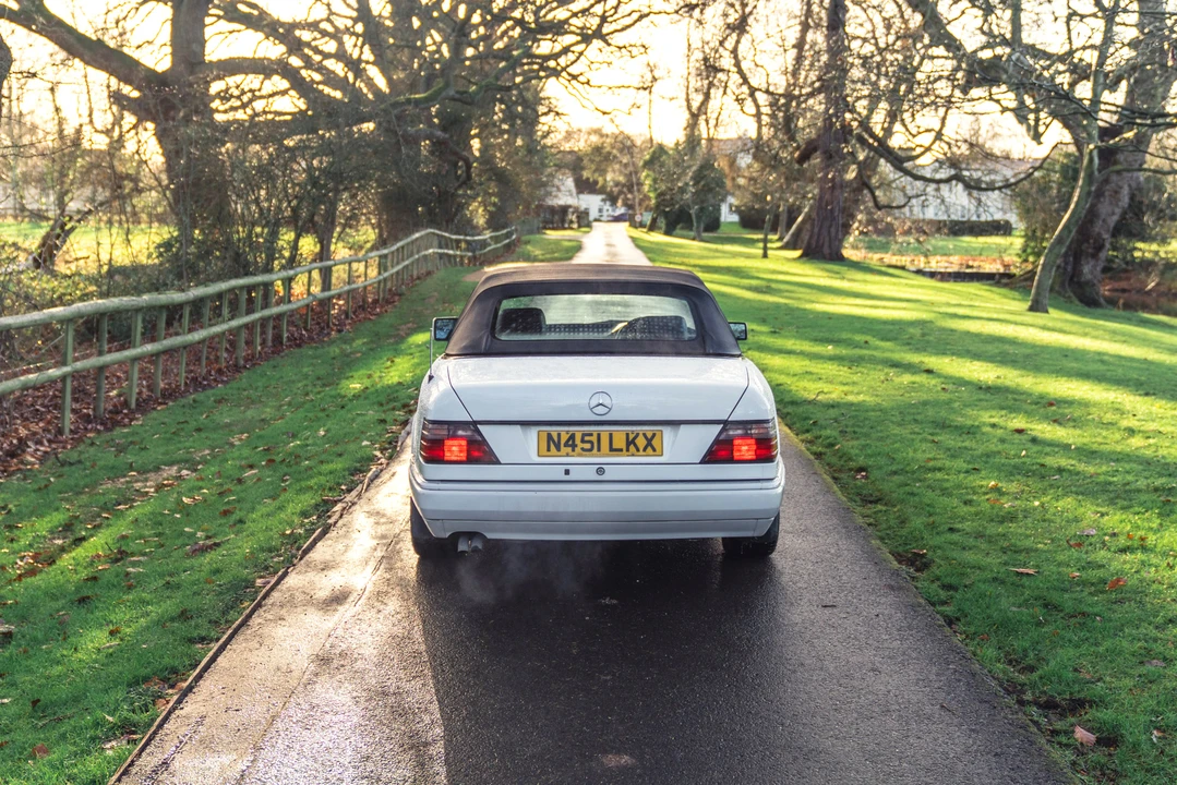 1996 Mercedes-Benz W124 E-Class - Image 8 of 31