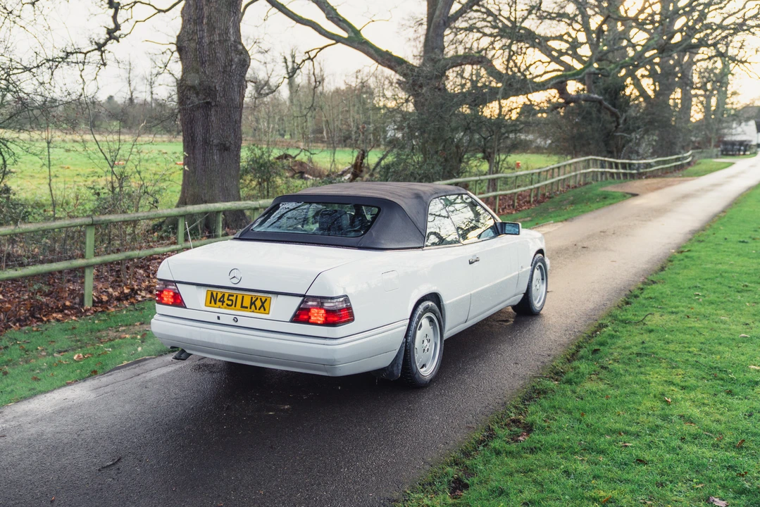 1996 Mercedes-Benz W124 E-Class - Image 10 of 31