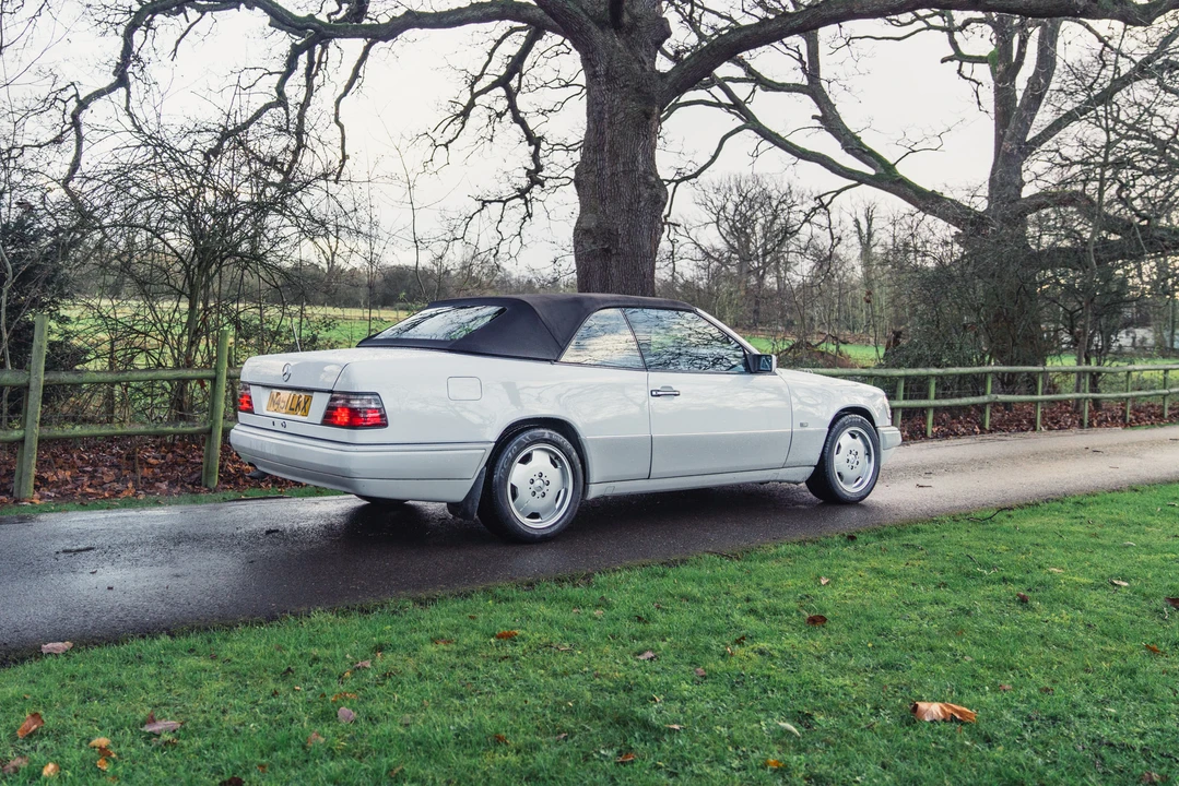 1996 Mercedes-Benz W124 E-Class - Image 11 of 31