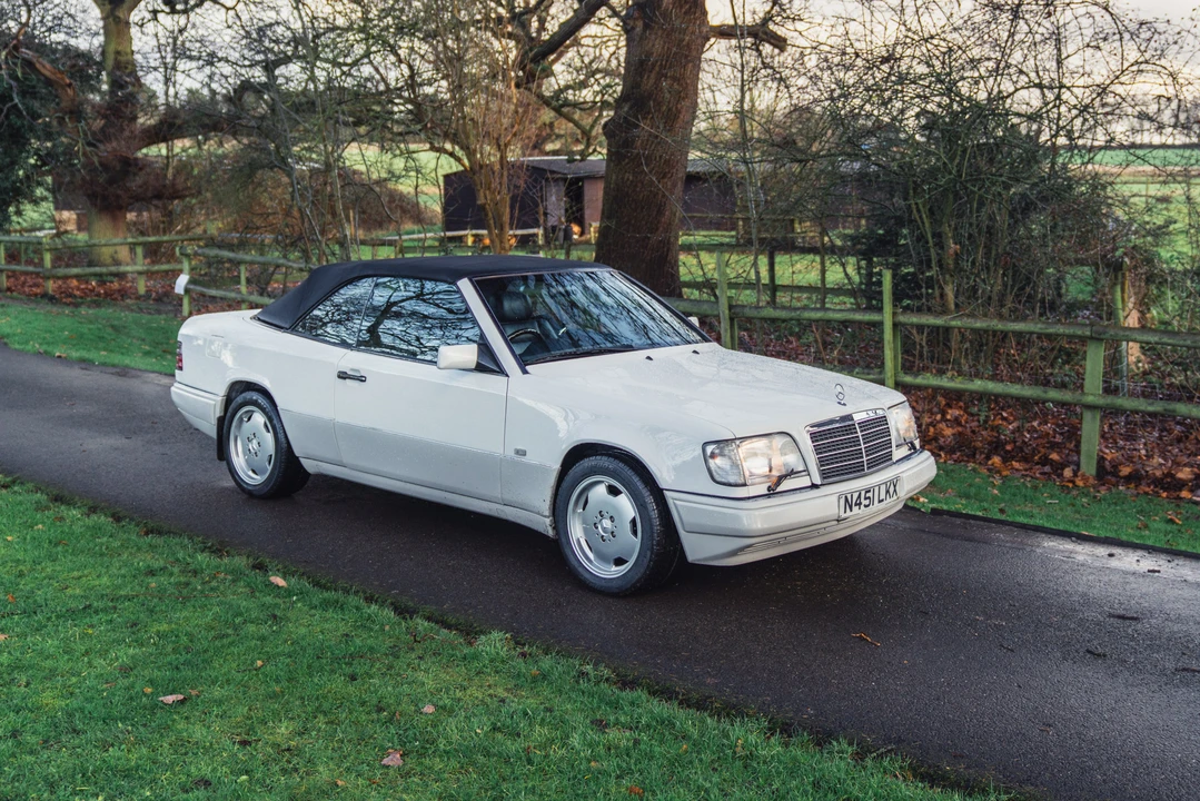 1996 Mercedes-Benz W124 E-Class - Image 12 of 31