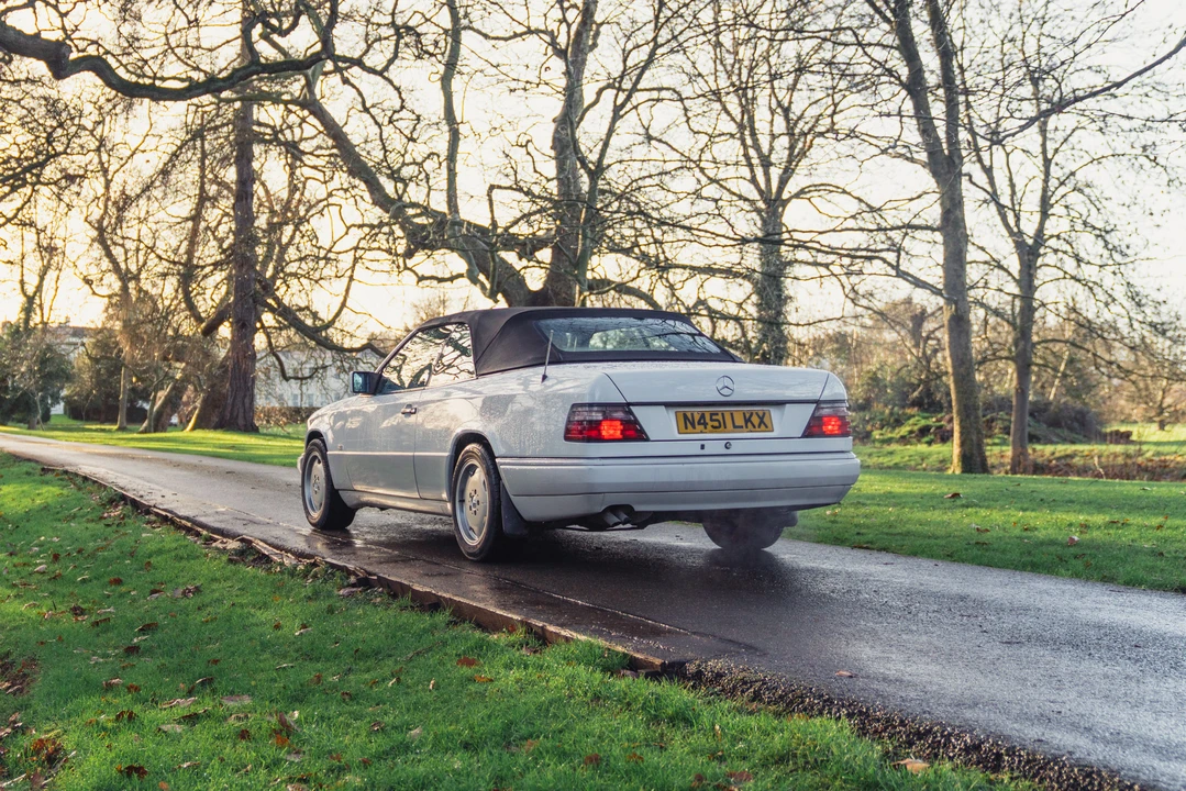 1996 Mercedes-Benz W124 E-Class - Image 13 of 31