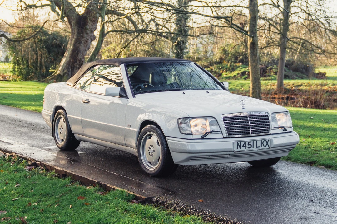 1996 Mercedes-Benz W124 E-Class - Image 2 of 31