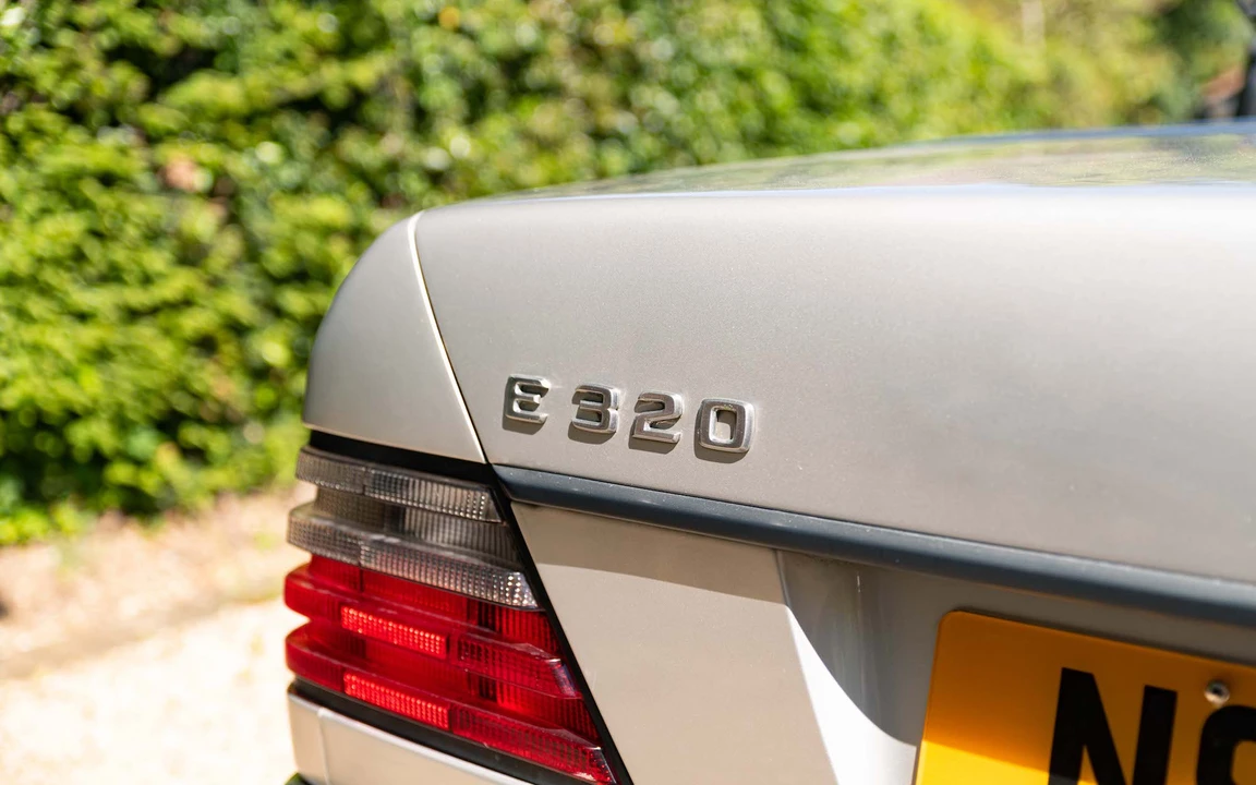 1996 Mercedes-Benz W124 E-Class - Image 27 of 31