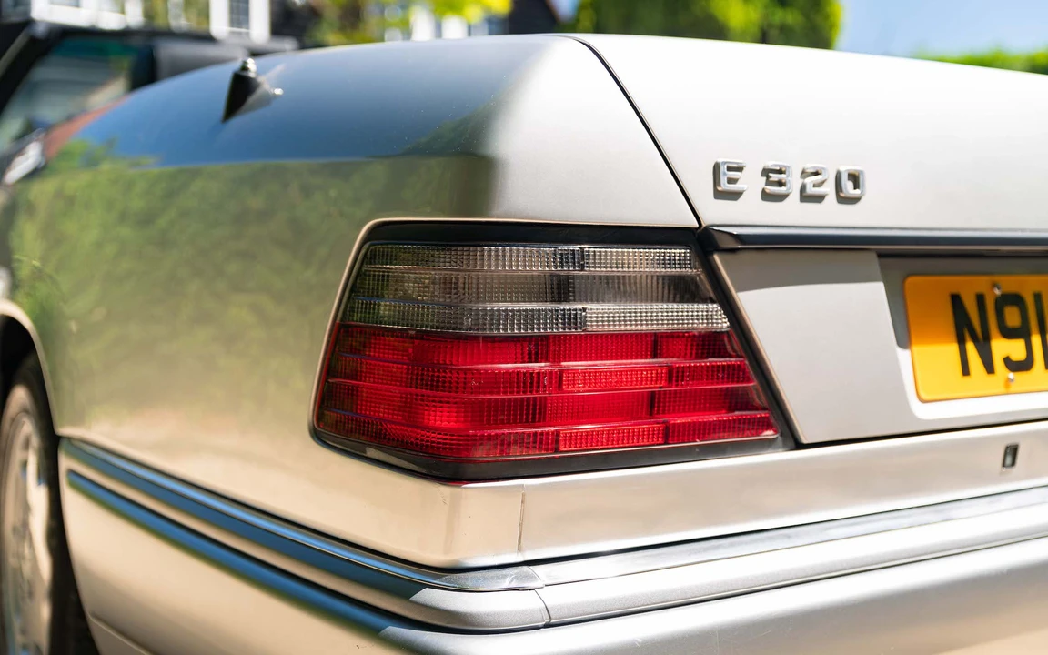 1996 Mercedes-Benz W124 E-Class - Image 28 of 31