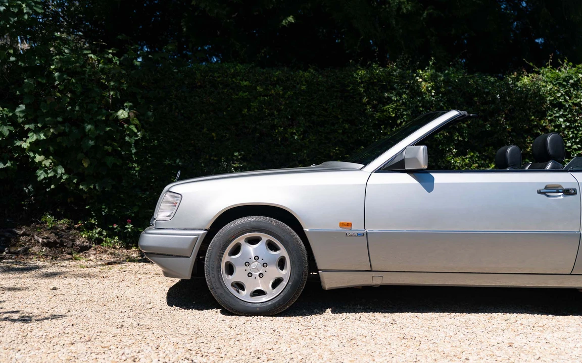 1996 Mercedes-Benz W124 E-Class - Image 13 of 31
