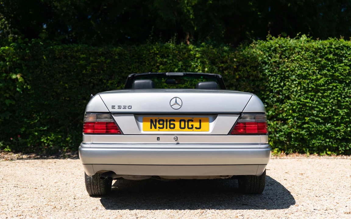 1996 Mercedes-Benz W124 E-Class - Image 9 of 31