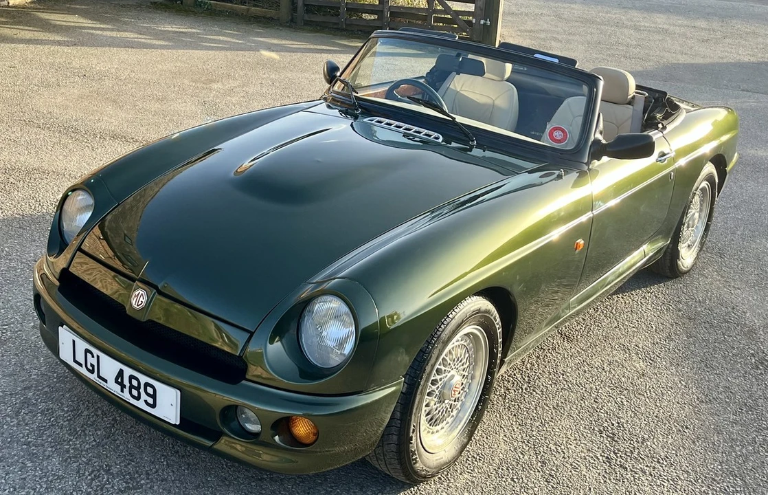 1996 MG RV8 - Image 13 of 30