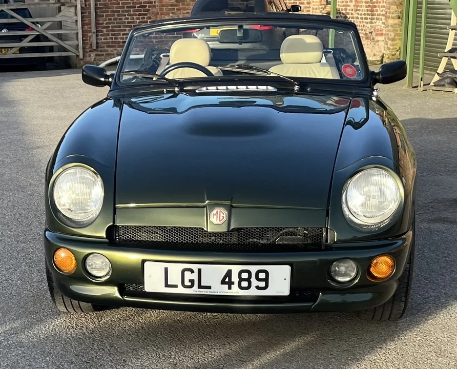 1996 MG RV8 - Image 5 of 30