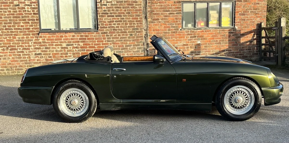 1996 MG RV8 - Image 16 of 30