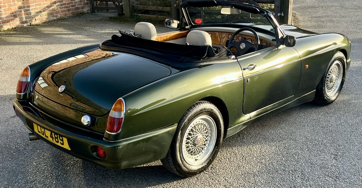 1996 MG RV8 - Image 14 of 30