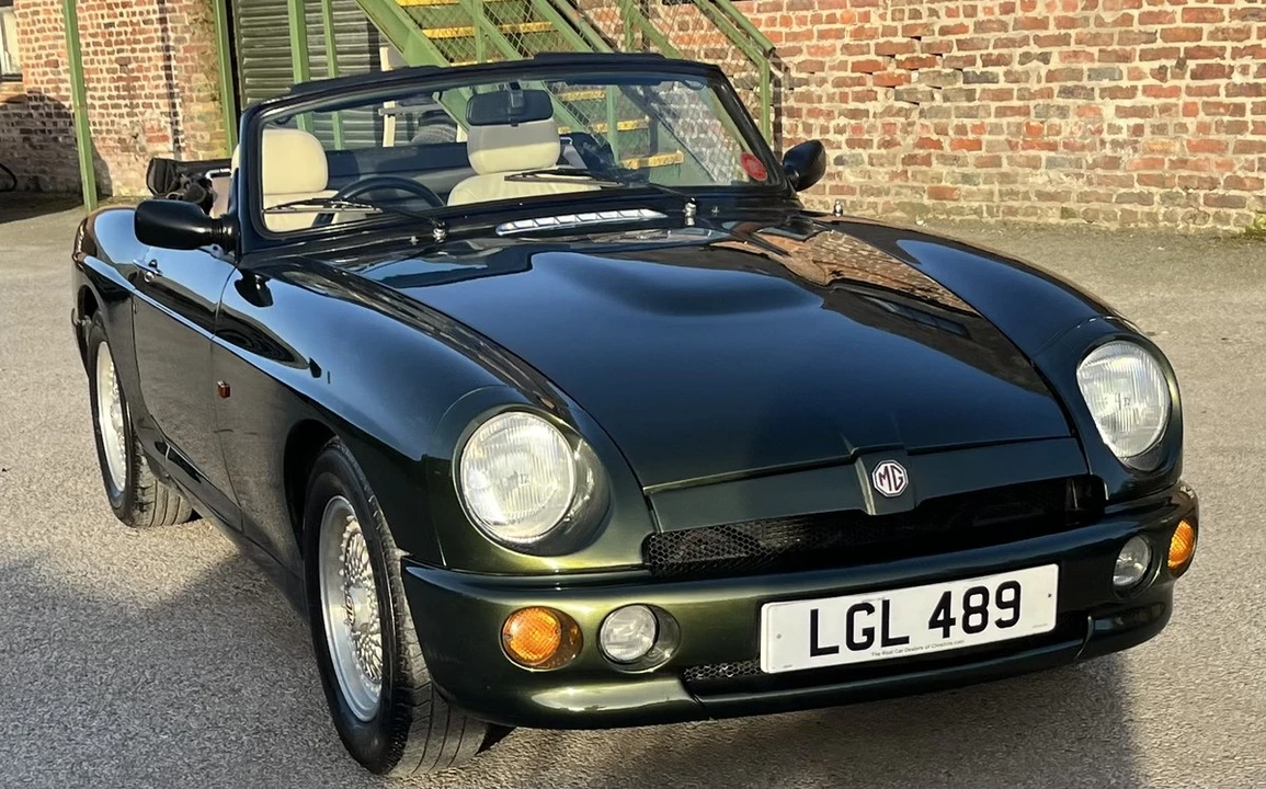 1996 MG RV8 - Image 4 of 30