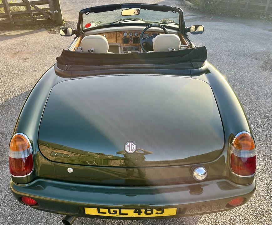 1996 MG RV8 - Image 15 of 30
