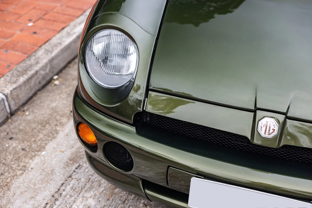 1998 MG RV8 - Image 28 of 31