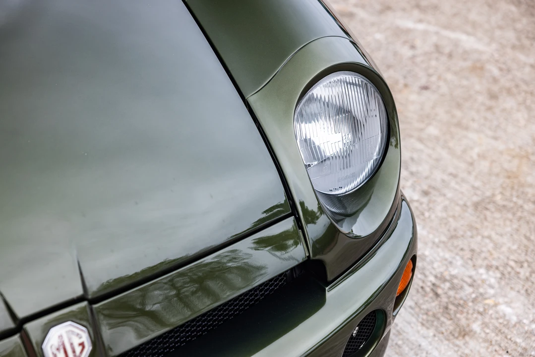 1998 MG RV8 - Image 29 of 31