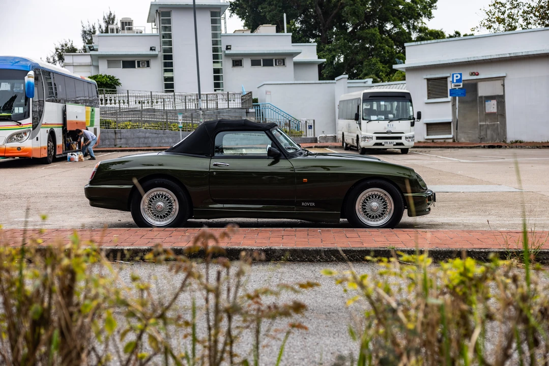 1998 MG RV8 - Image 15 of 31