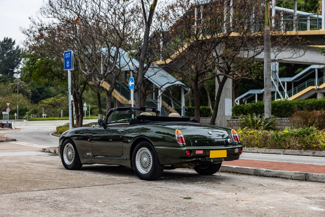1998 MG RV8 - Image 18 of 31