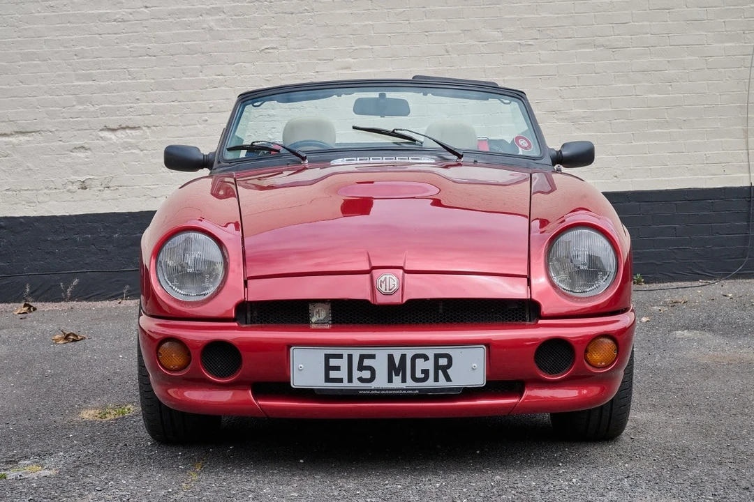 1996 MG RV8 - Image 7 of 30