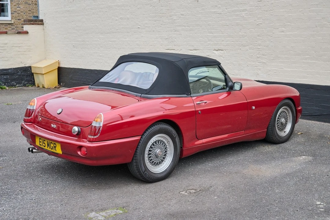 1996 MG RV8 - Image 21 of 30