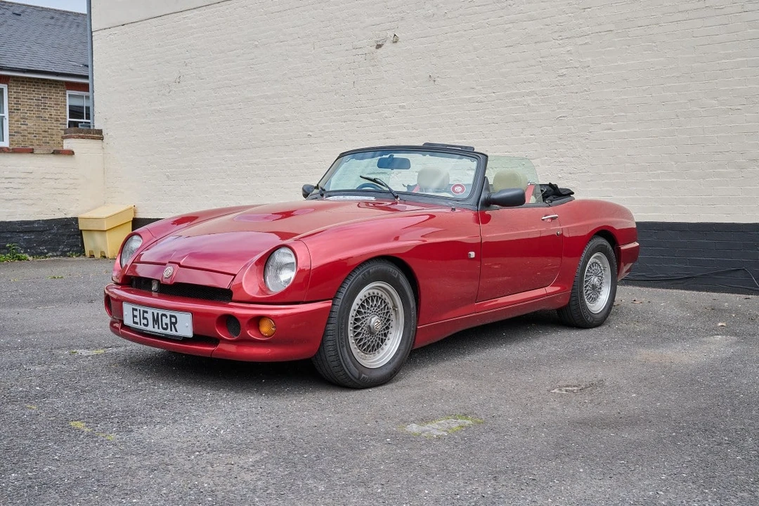 1996 MG RV8 - Image 10 of 30