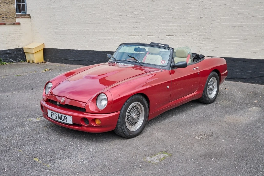 1996 MG RV8 - Image 8 of 30
