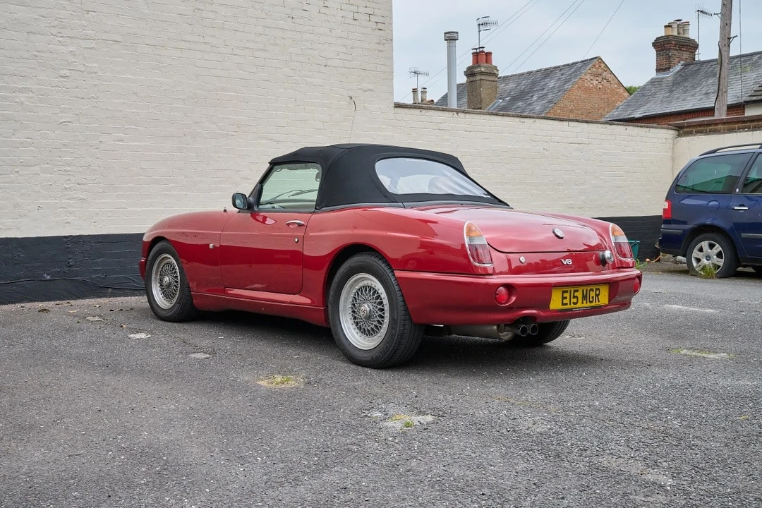 1996 MG RV8 - Image 18 of 30