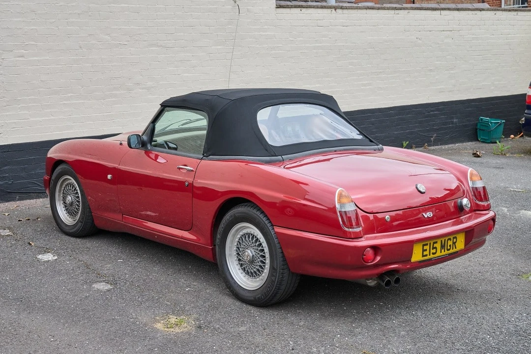 1996 MG RV8 - Image 16 of 30