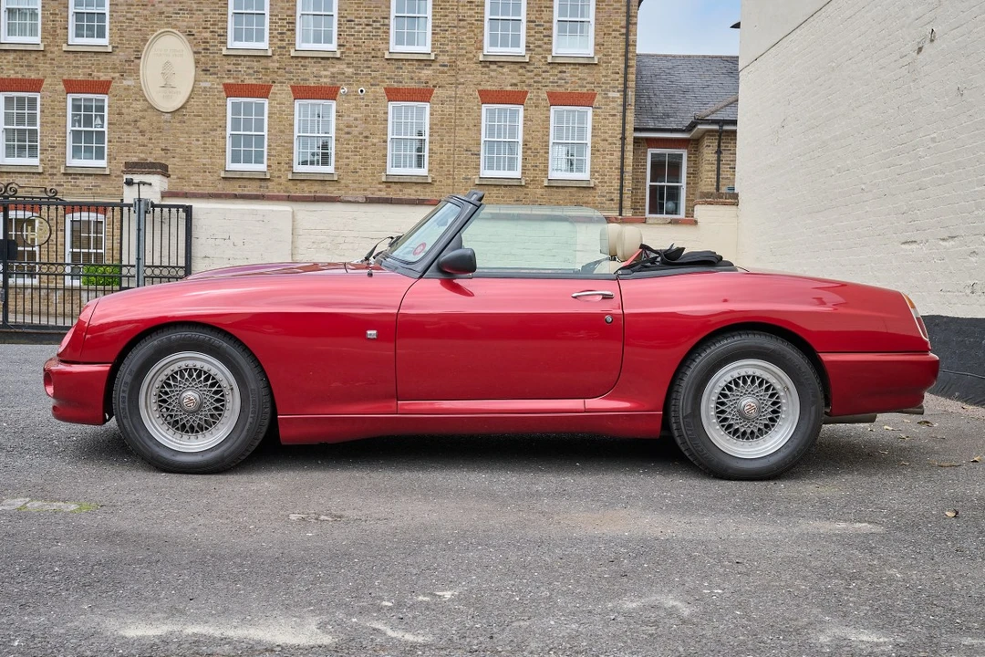1996 MG RV8 - Image 20 of 30
