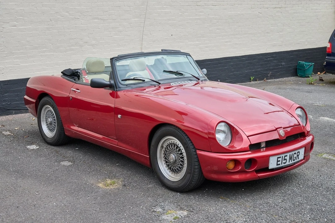 1996 MG RV8 - Image 5 of 30