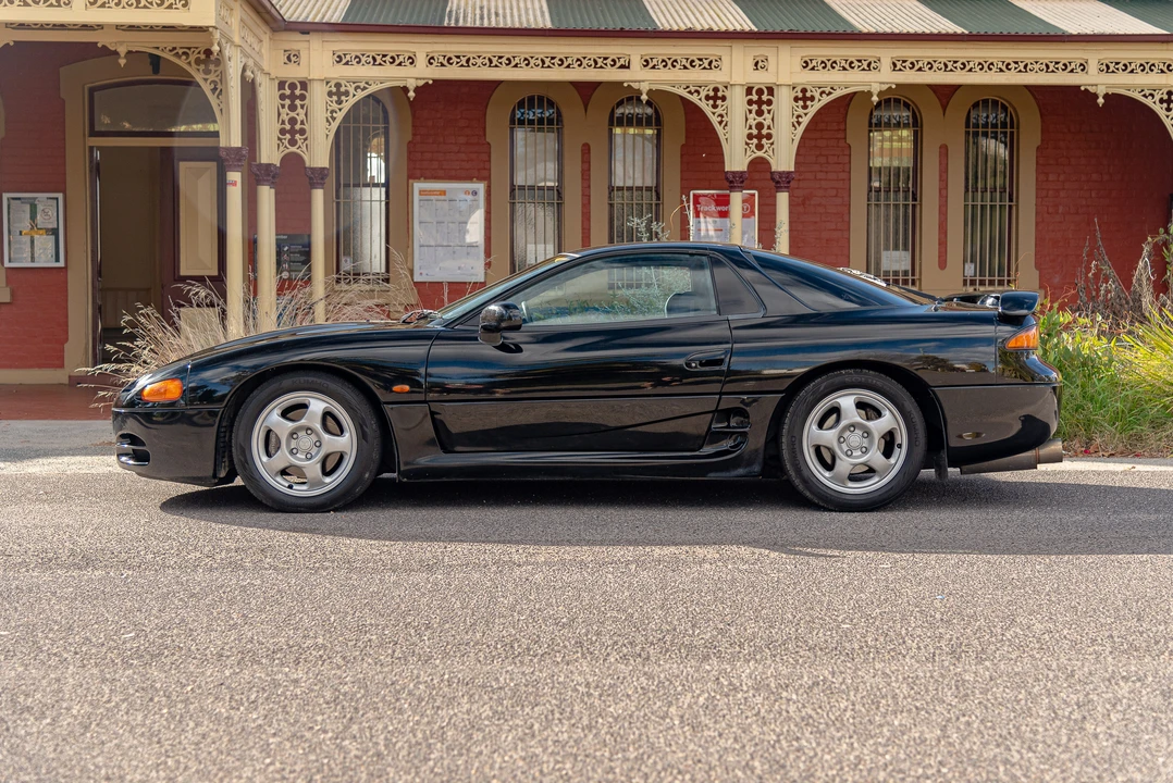 1996 Mitsubishi 3000GT Series 1 - Image 7 of 31