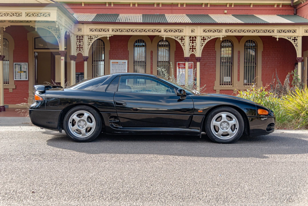 1996 Mitsubishi 3000GT Series 1 - Image 3 of 31