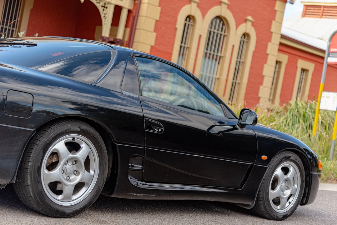 1996 Mitsubishi 3000GT Series 1 - Image 24 of 31
