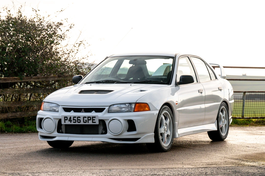 1996 Mitsubishi Lancer Evolution IV 6th Gen - Image 4 of 31