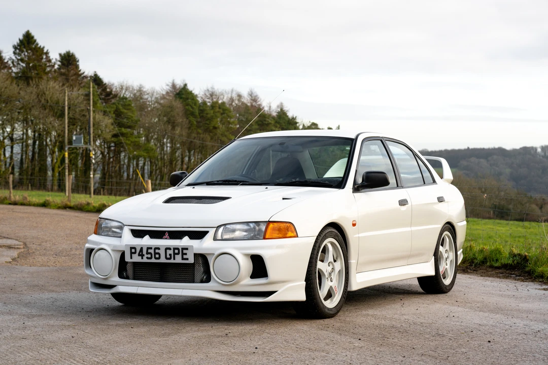 1996 Mitsubishi Lancer Evolution IV 6th Gen - Image 12 of 31