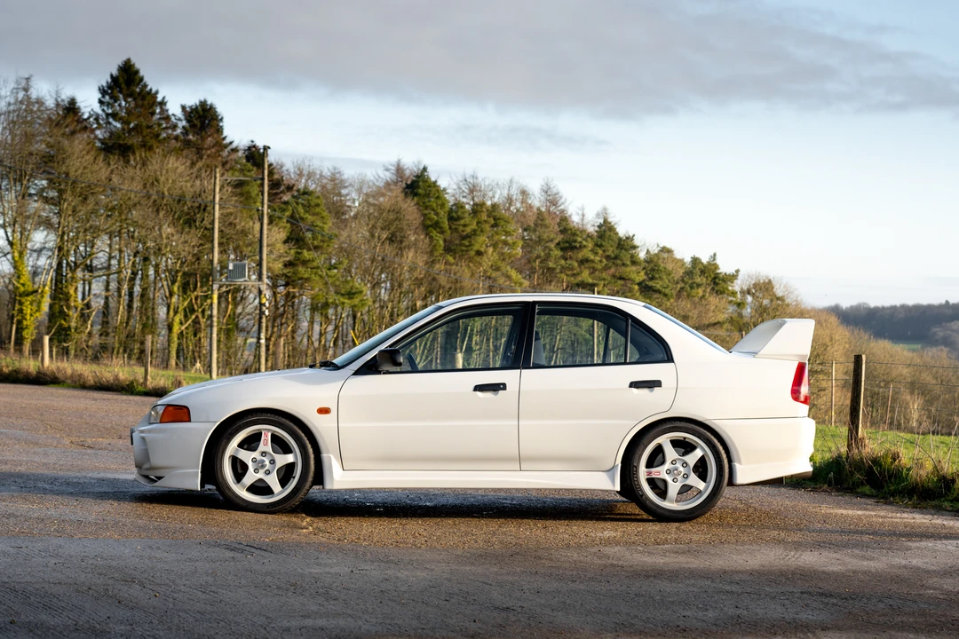 1996 Mitsubishi Lancer Evolution IV 6th Gen - Image 5 of 31