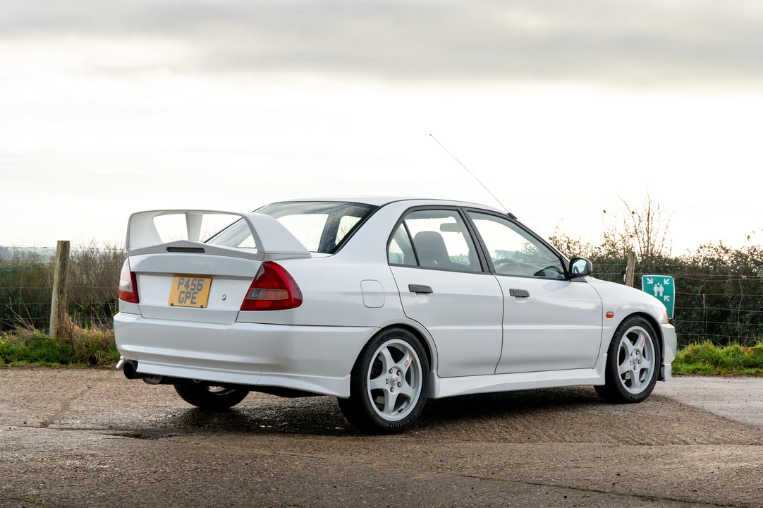 1996 Mitsubishi Lancer Evolution IV 6th Gen - Image 8 of 31