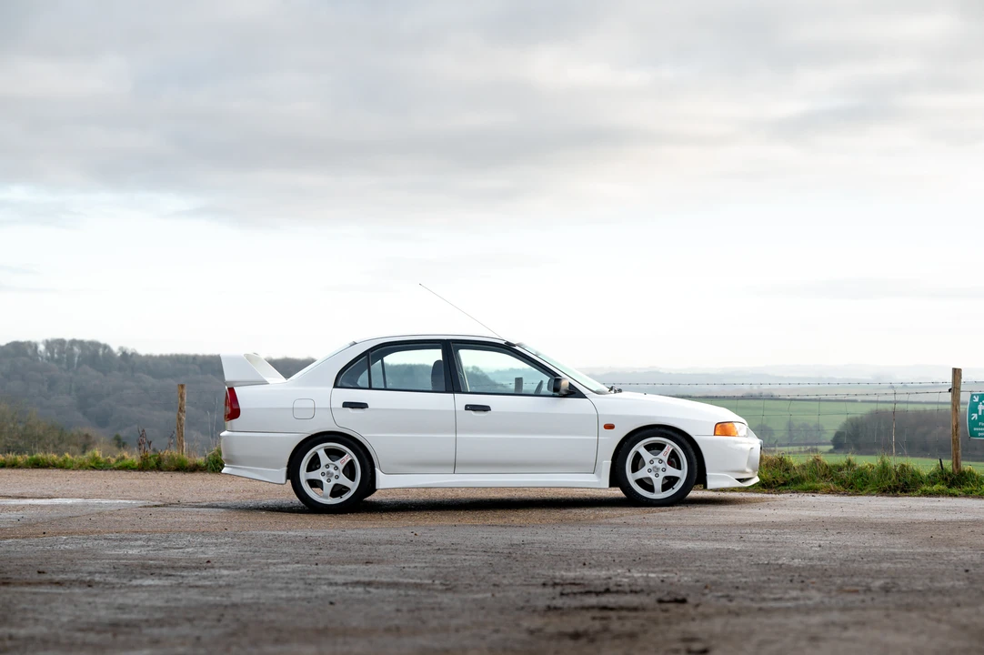 1996 Mitsubishi Lancer Evolution IV 6th Gen - Image 9 of 31
