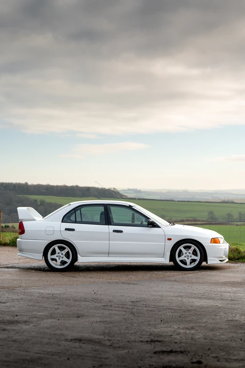 1996 Mitsubishi Lancer Evolution IV 6th Gen - Image 16 of 31