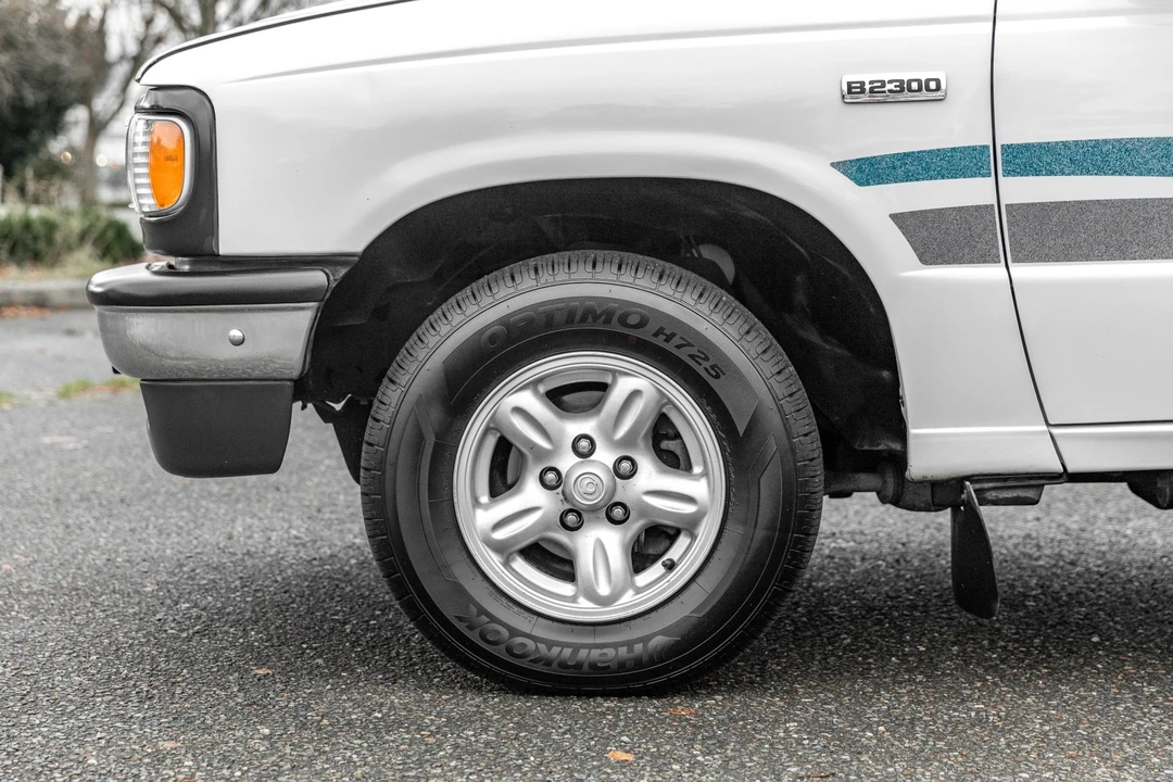 1996 Mazda B Series 4th Gen - Image 30 of 31
