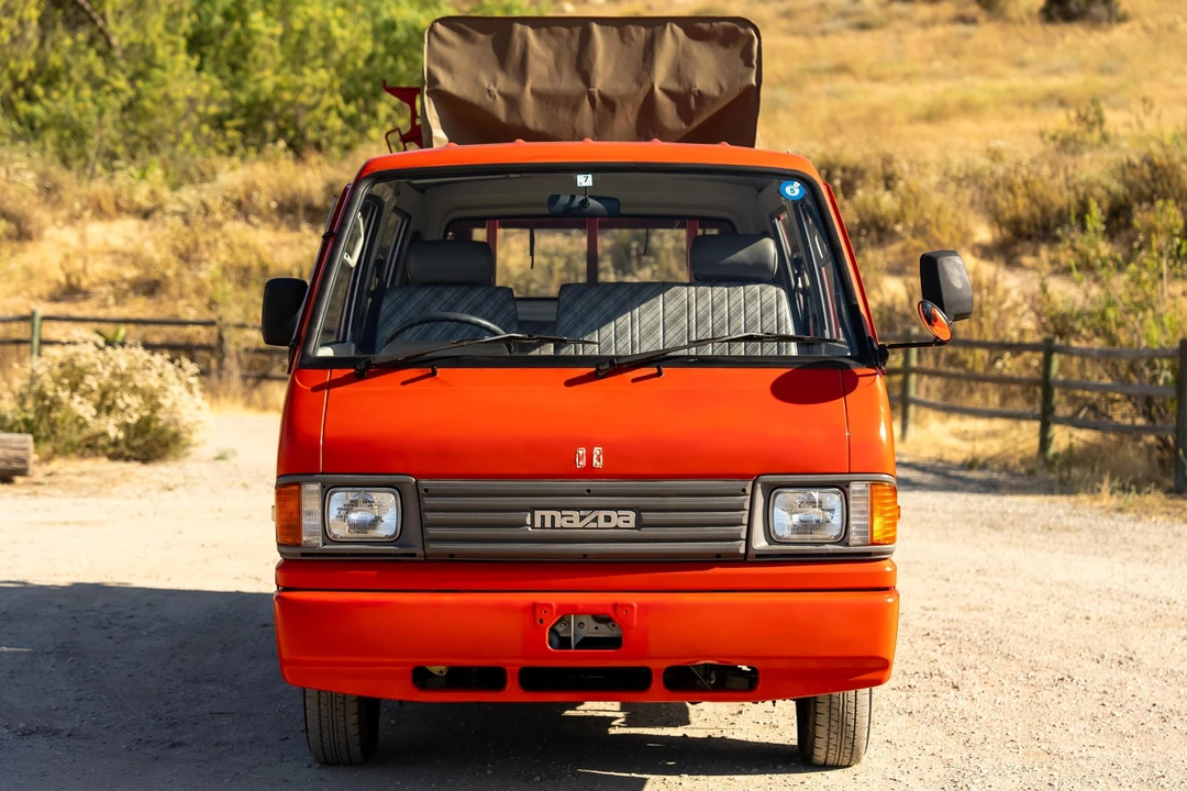 1996 Mazda Bongo 3rd Gen - Image 2 of 31