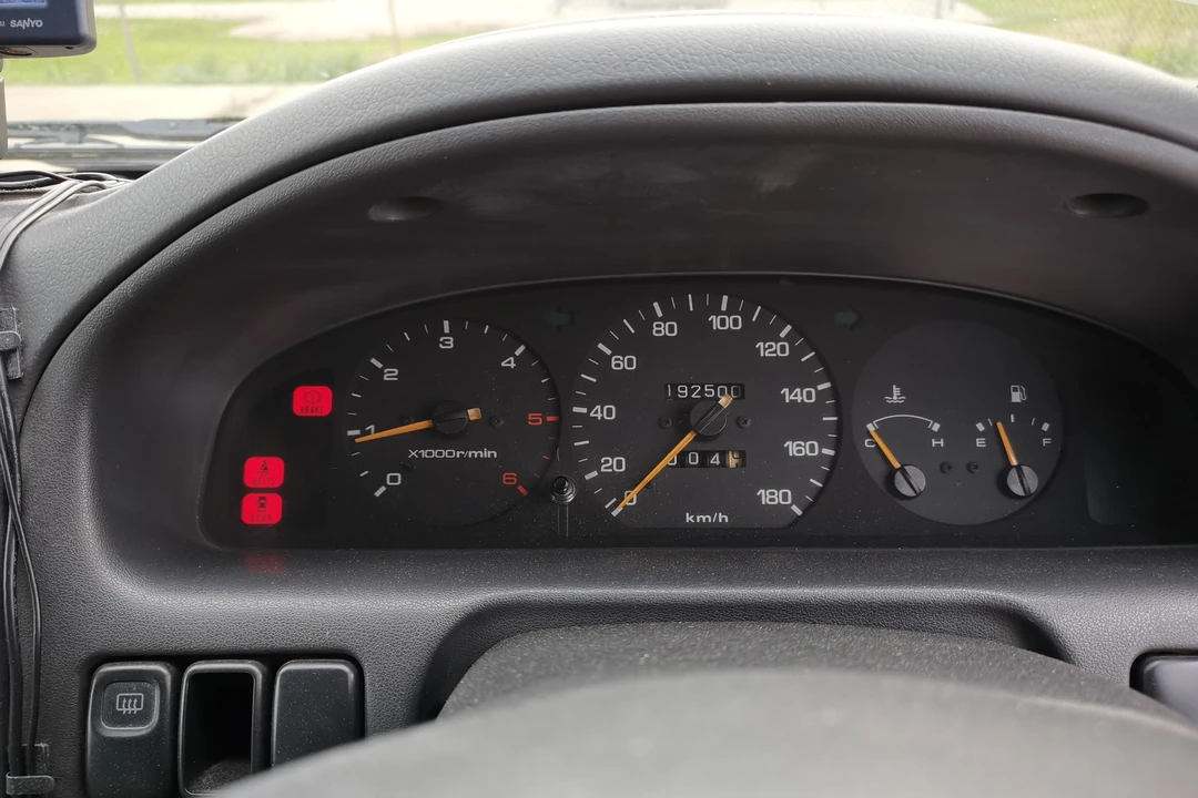 1996 Mazda Bongo 3rd Gen - Image 18 of 31