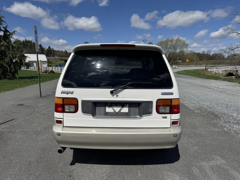 1996 Mazda MPV 1st Gen - Image 6 of 31