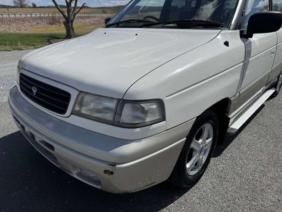 1996 Mazda MPV 1st Gen - Image 13 of 31